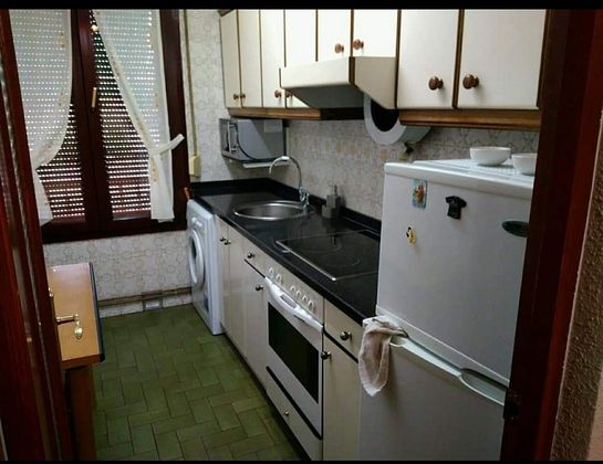 Foto 1 de Apartamento en venta en avenida Diputación de 2 habitaciones con piscina y muebles