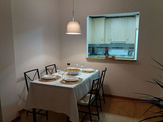 Foto 2 de Alquiler de apartamento en calle Capitan de 2 habitaciones y 70 m²