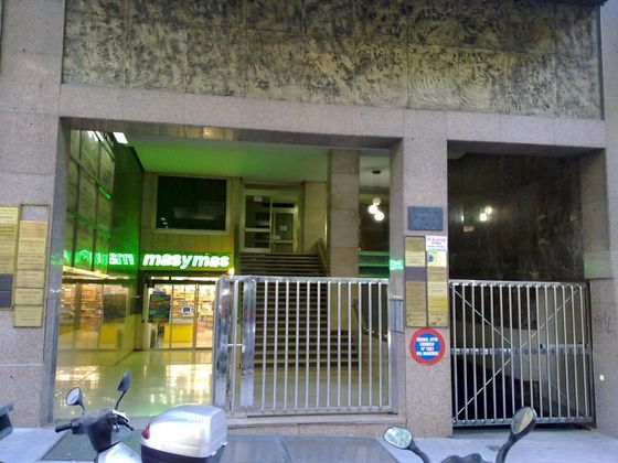 Foto 2 de Piso en venta en avenida Paseo de la Estación de 2 habitaciones con muebles y aire acondicionado