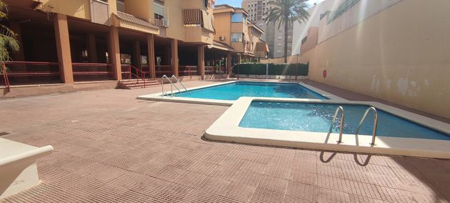 Foto 1 de Pis en venda a calle Deportista Manuel Suarez de 4 habitacions amb piscina i garatge
