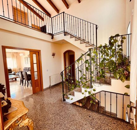 Foto 2 de Casa en venda a avenida Santa Cristina de 4 habitacions amb terrassa i garatge