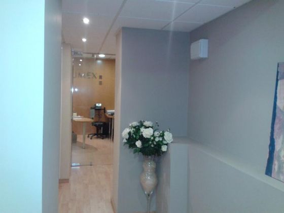 Foto 2 de Oficina en alquiler en plaza Sant Joan con aire acondicionado y calefacción