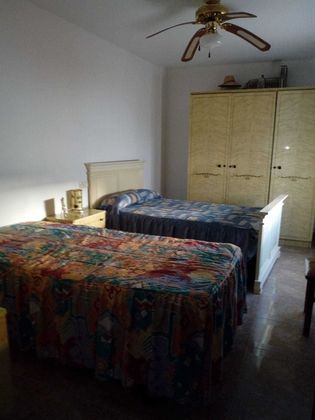 Foto 2 de Casa en venda a calle San Miguel de 5 habitacions amb terrassa i mobles