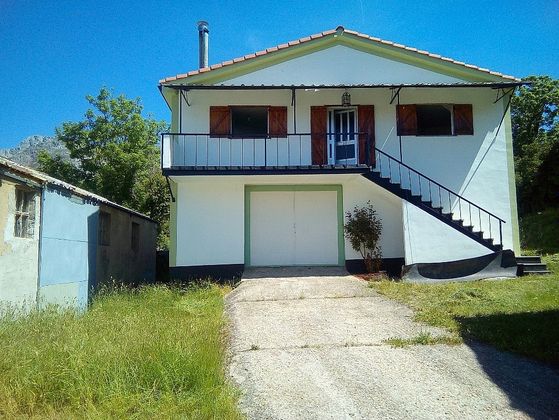 Foto 1 de Casa en venda a calle La Viesca de 3 habitacions amb terrassa i garatge