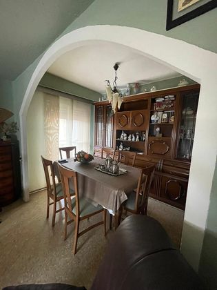 Foto 2 de Pis en venda a calle Isabel de Villena de 3 habitacions amb mobles i aire acondicionat