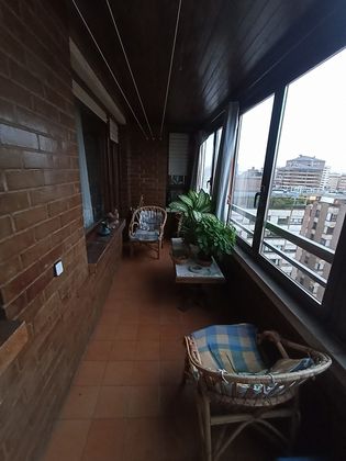 Foto 2 de Venta de piso en calle Esquiroz de 4 habitaciones con terraza y garaje